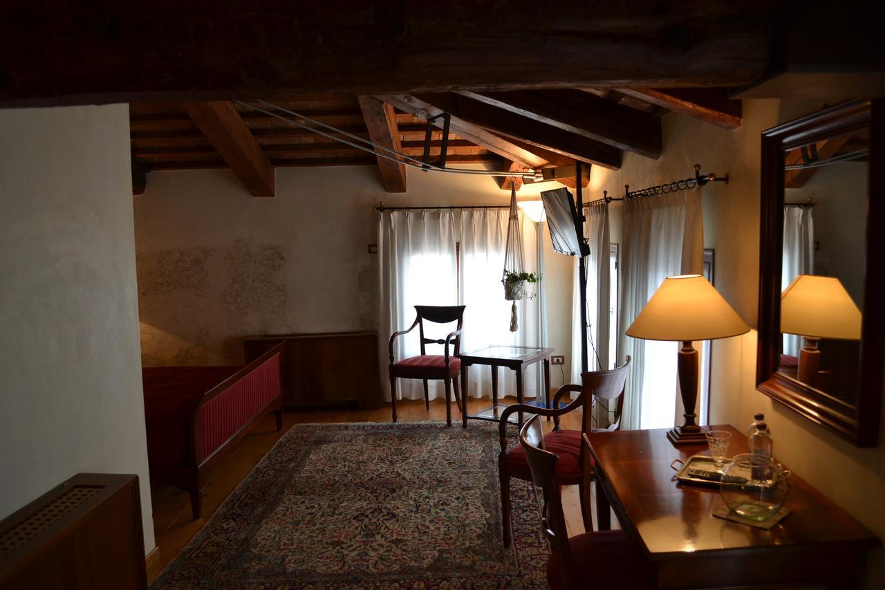 Palazzo Bortolan Hotel เตรวิโซ ภายนอก รูปภาพ